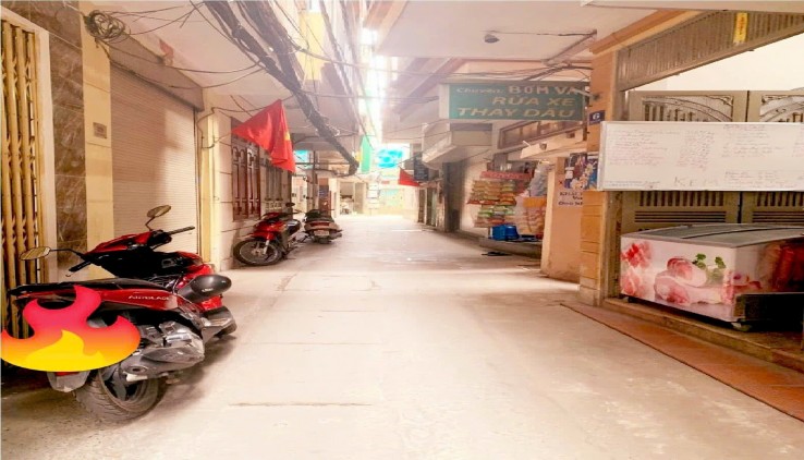 Cho thuê nhà Ở NHÓM 7 NGƯỜI ngõ Minh Khai (Hoà Bình 7) 5 tầng, 30m2, 4 ngủ, 4 WC, 13.2 Triệu